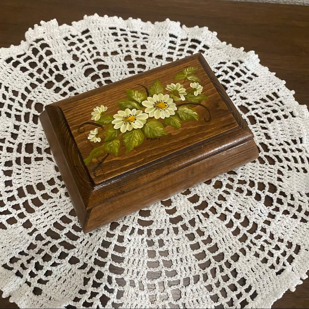 VTG trinket box🌿